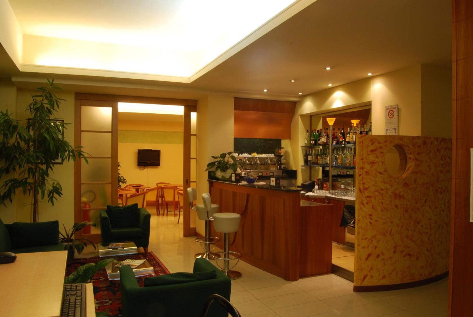 Hotel Gala Pesaro Esterno foto