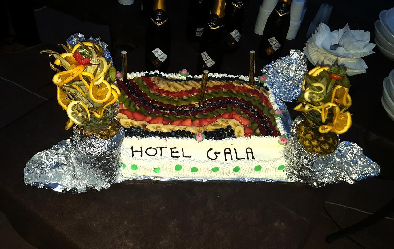 Hotel Gala Pesaro Esterno foto