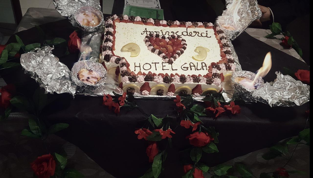 Hotel Gala Pesaro Esterno foto